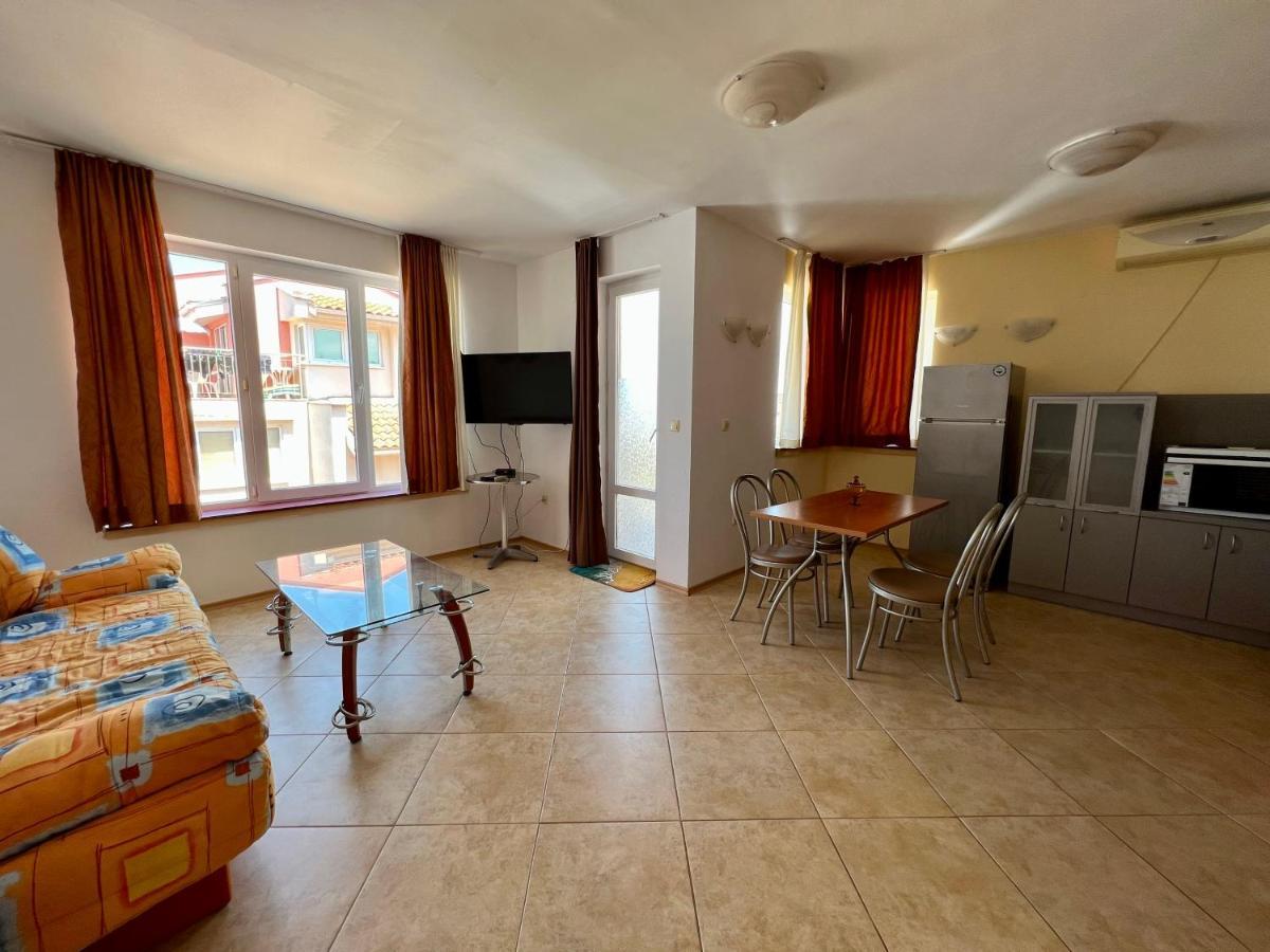 Private One-Bedroom Apartment With Balcony In Sozopol By Flat Mаnаger ภายนอก รูปภาพ