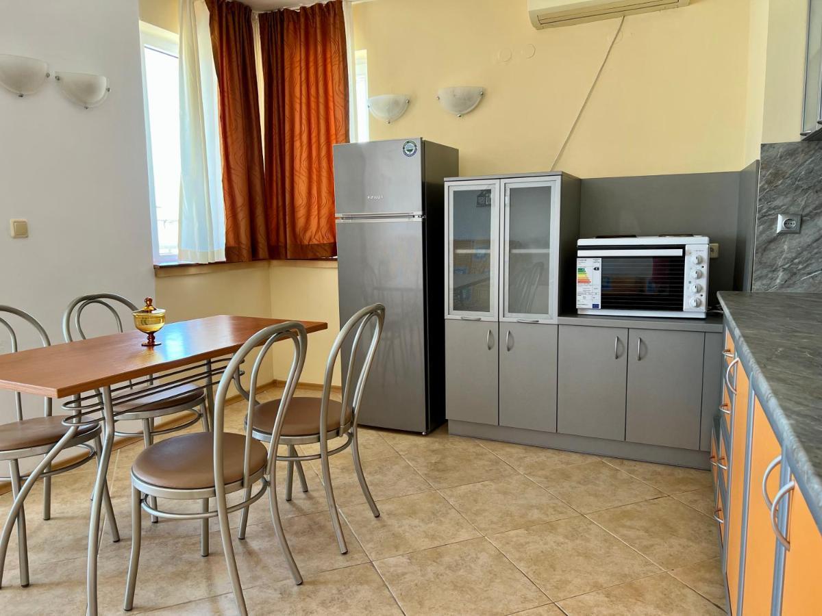 Private One-Bedroom Apartment With Balcony In Sozopol By Flat Mаnаger ภายนอก รูปภาพ